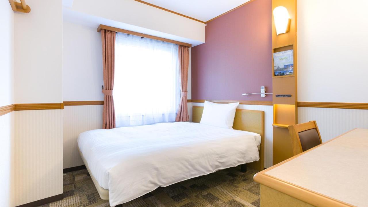 Toyoko Inn Hokkaido Tomakomai Ekimae Rum bild
