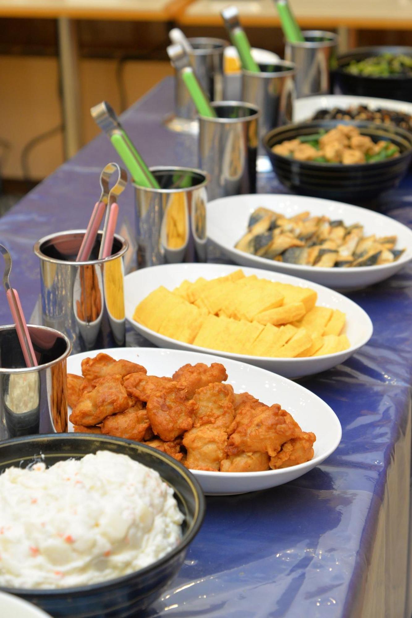 Toyoko Inn Hokkaido Tomakomai Ekimae Exteriör bild