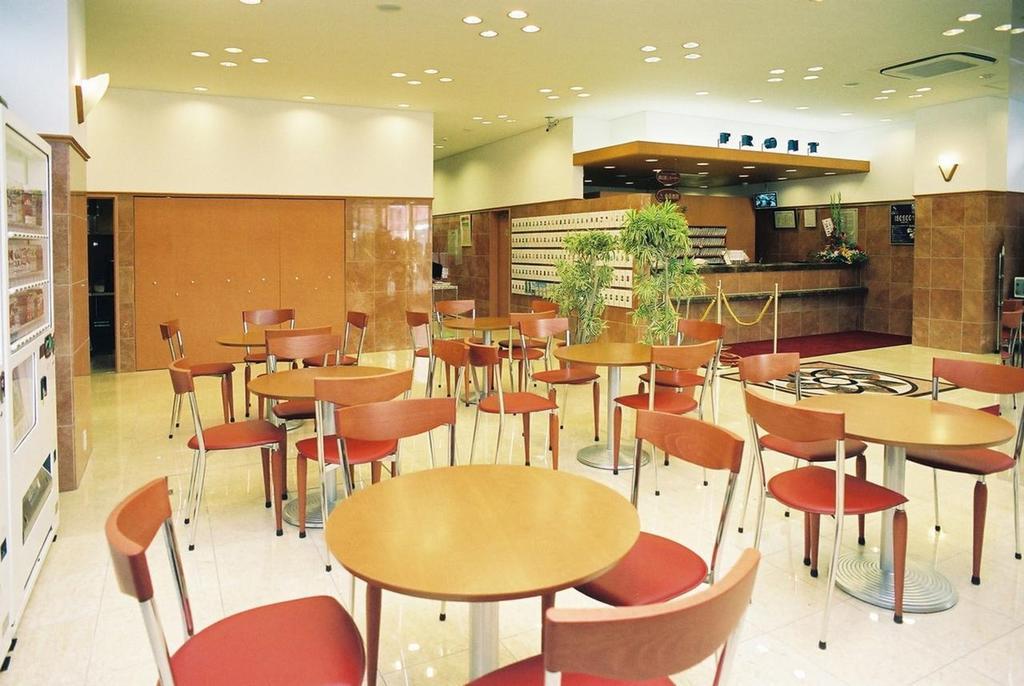 Toyoko Inn Hokkaido Tomakomai Ekimae Exteriör bild